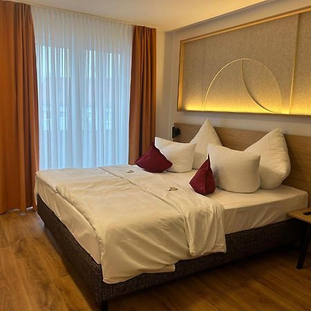 Hotel Kuebler ヴェンデルシュタイン エクステリア 写真