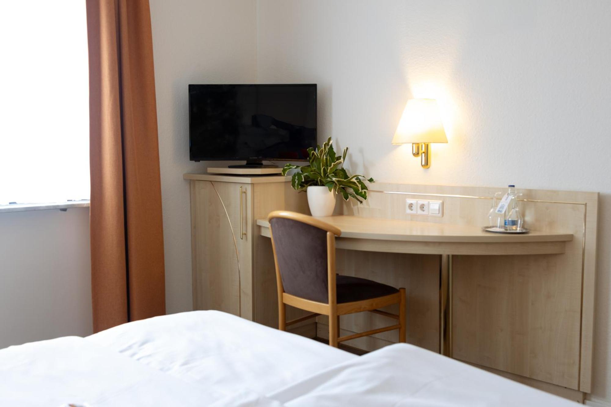 Hotel Kuebler ヴェンデルシュタイン エクステリア 写真