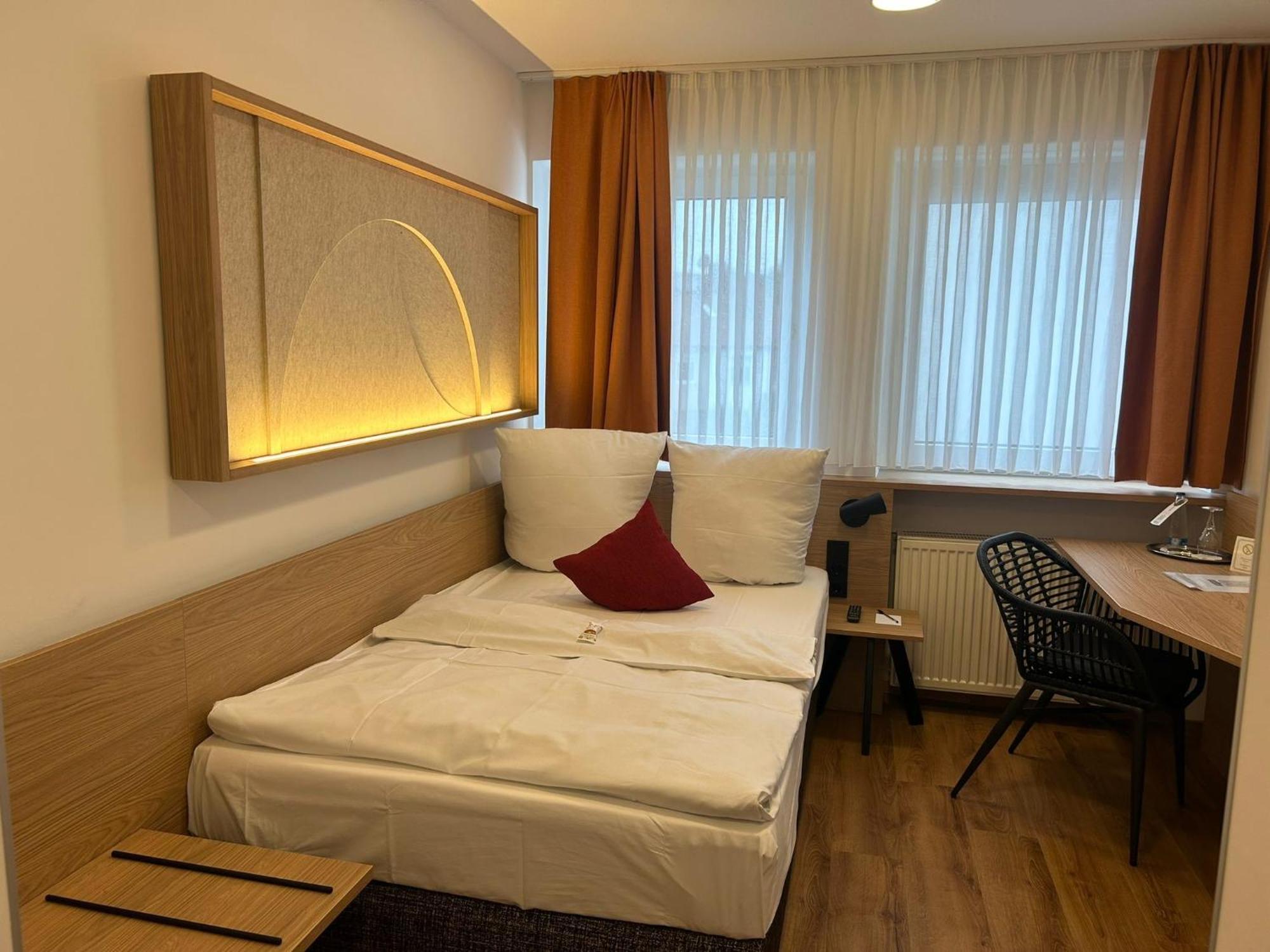 Hotel Kuebler ヴェンデルシュタイン エクステリア 写真